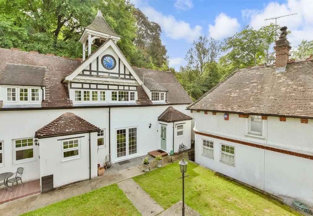 External (Web) - Springbottom Lane, Bletchingley, Redhill, Surrey - Wards of Kent