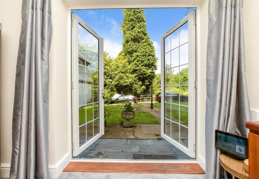 External Lifestyle Photograph - Springbottom Lane, Bletchingley, Redhill, Surrey - Wards of Kent