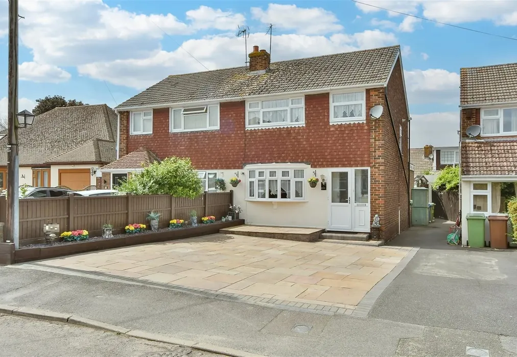 External - Chaffes Lane, Upchurch, Sittingbourne, Kent - Wards of Kent