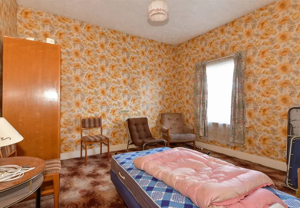 Bedroom 2 - Milton Road, Gravesend, Kent - Wards of Kent