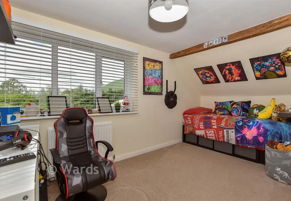 Bedroom 3 - Horseshoes Lane, Langley, Maidstone, Kent - Wards of Kent