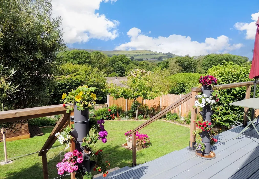 Rear Garden - Clevelands Road, Wroxall, Ventnor, Isle of Wight - Wards of Kent