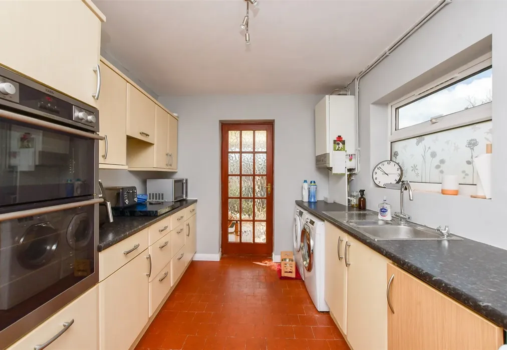 Kitchen - Park Road, Ramsgate, Kent - Wards of Kent