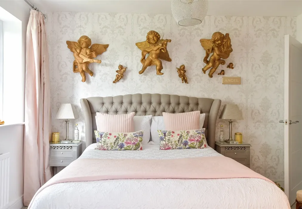 Internal Lifestyle Photograph - Mantell Close, Newick, Lewes, East Sussex - Wards of Kent