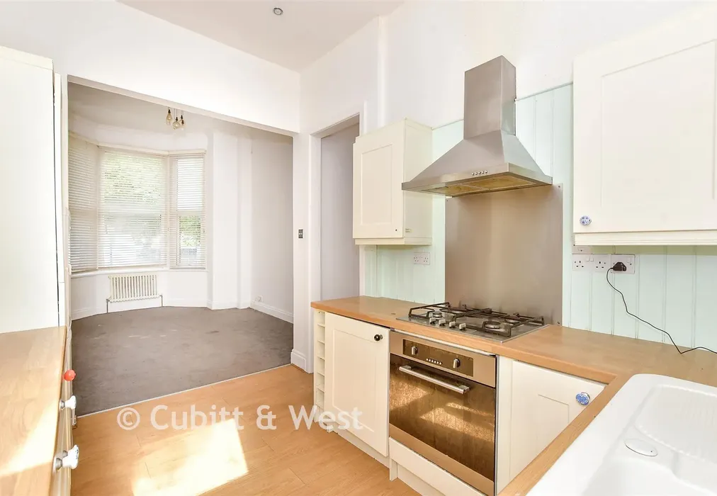 Kitchen - Waverley Road, Southsea, Hampshire - Wards of Kent