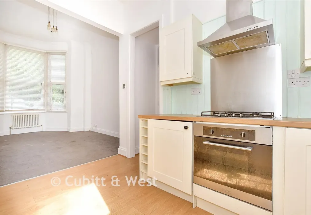 Kitchen - Waverley Road, Southsea, Hampshire - Wards of Kent