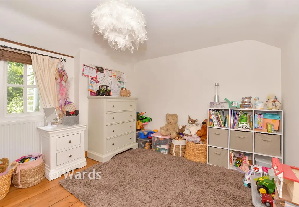 Bedroom 2 - Front Road, Woodchurch, Ashford, Kent - Wards of Kent