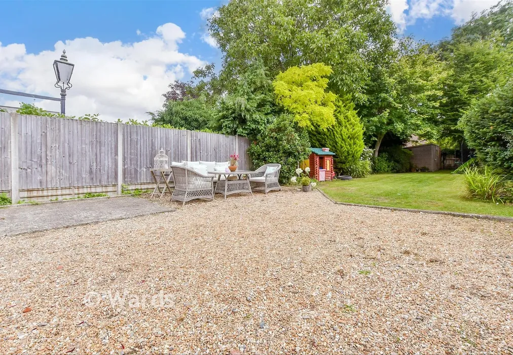 Patio / Decking - Front Road, Woodchurch, Ashford, Kent - Wards of Kent