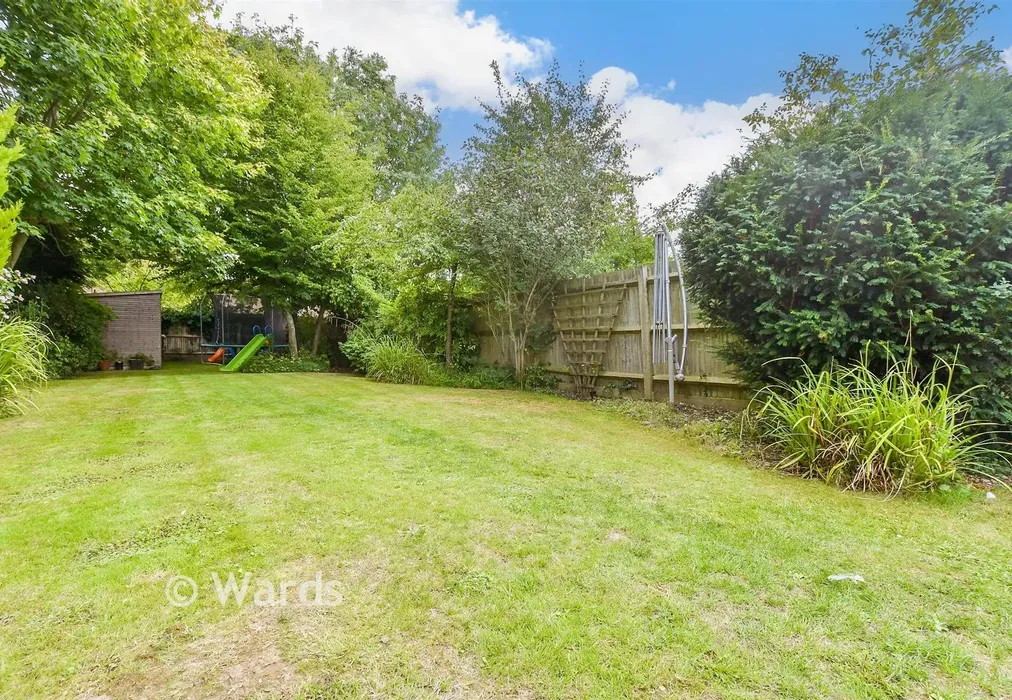 Rear Garden - Front Road, Woodchurch, Ashford, Kent - Wards of Kent