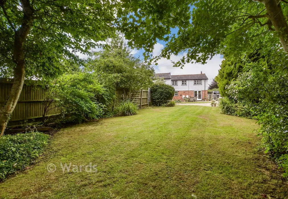 Rear Garden - Front Road, Woodchurch, Ashford, Kent - Wards of Kent