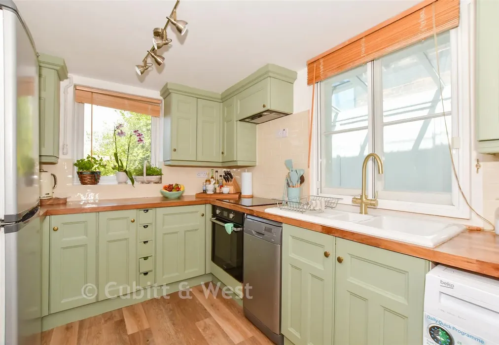 Kitchen - New Cottages, Five Ashes, Mayfield, East Sussex - Wards of Kent