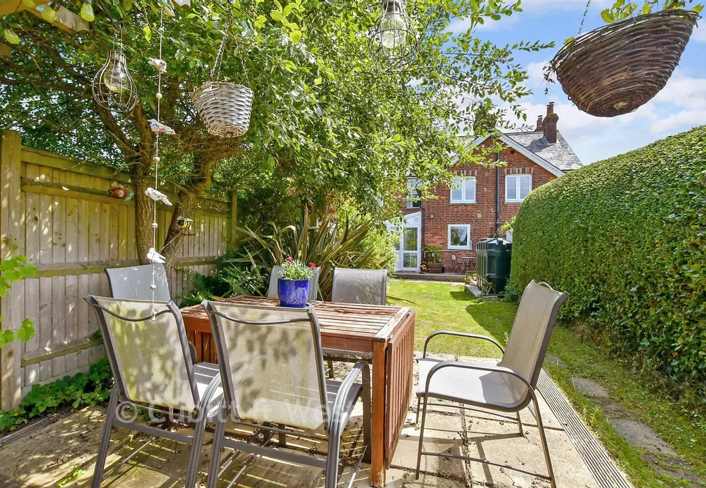 Rear Garden - New Cottages, Five Ashes, Mayfield, East Sussex - Wards of Kent