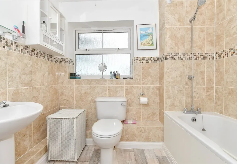 Bathroom - Claremont Gardens, Waterlooville, Hampshire - Wards of Kent