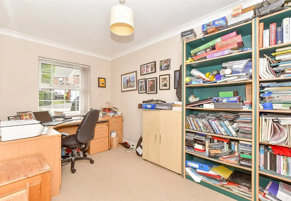 Study - Claremont Gardens, Waterlooville, Hampshire - Wards of Kent