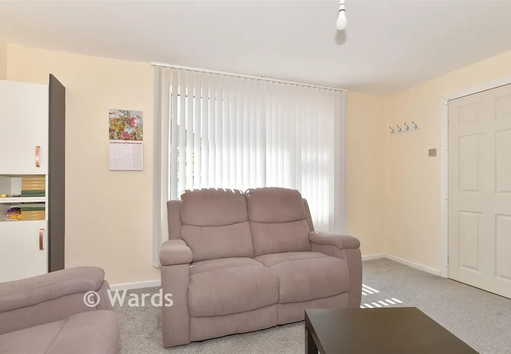 Lounge - Wylie Road, Hoo, Rochester, Kent - Wards of Kent