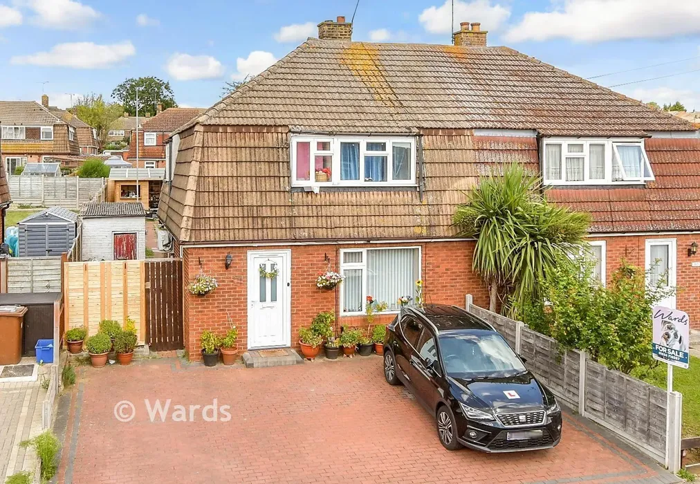 Front Web - Wylie Road, Hoo, Rochester, Kent - Wards of Kent