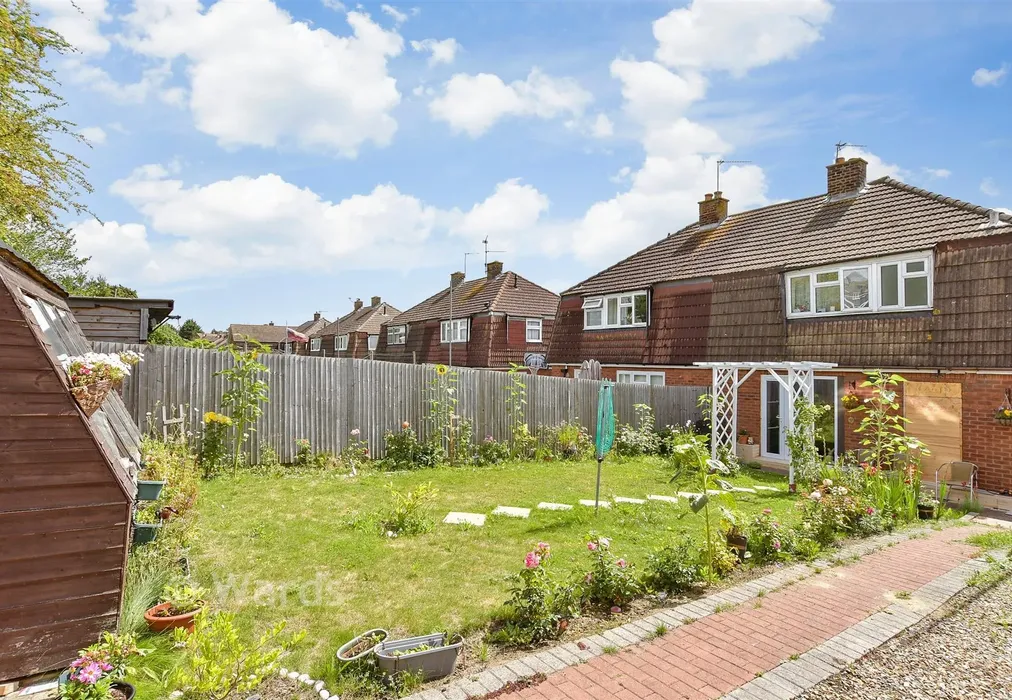 Rear Garden - Wylie Road, Hoo, Rochester, Kent - Wards of Kent