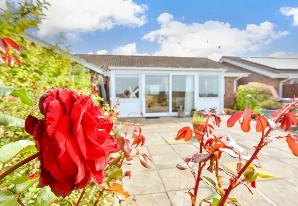 External Lifestyle Photograph - Birkdale Drive, Folkestone, Kent - Wards of Kent