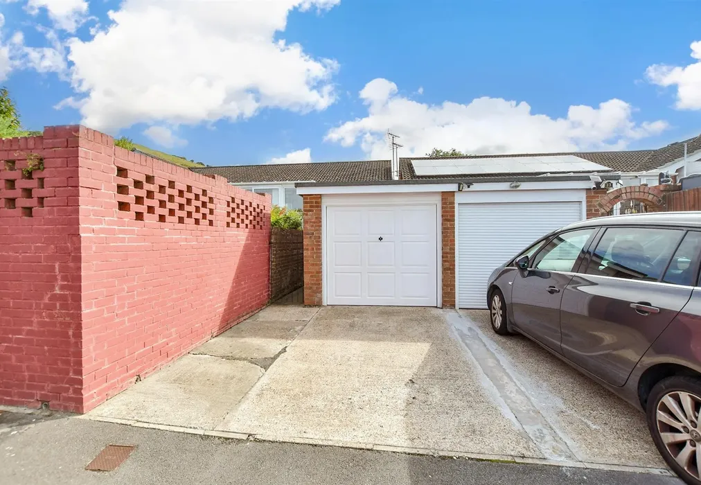 Driveway/Parking - Birkdale Drive, Folkestone, Kent - Wards of Kent