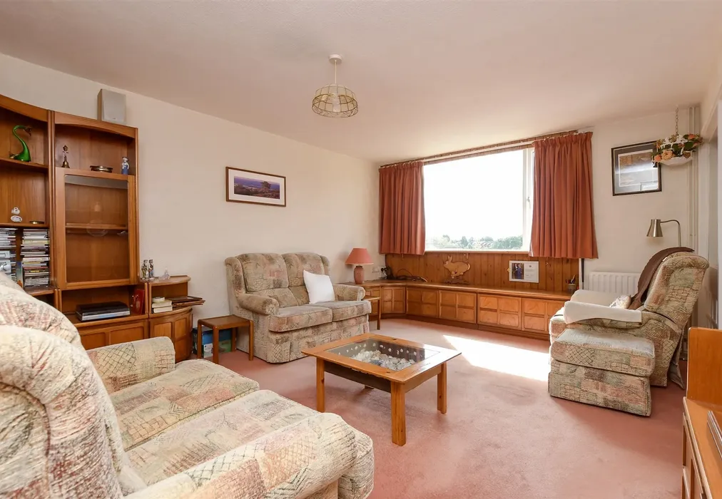 Lounge - Rough Rew, Dorking, Surrey - Wards of Kent