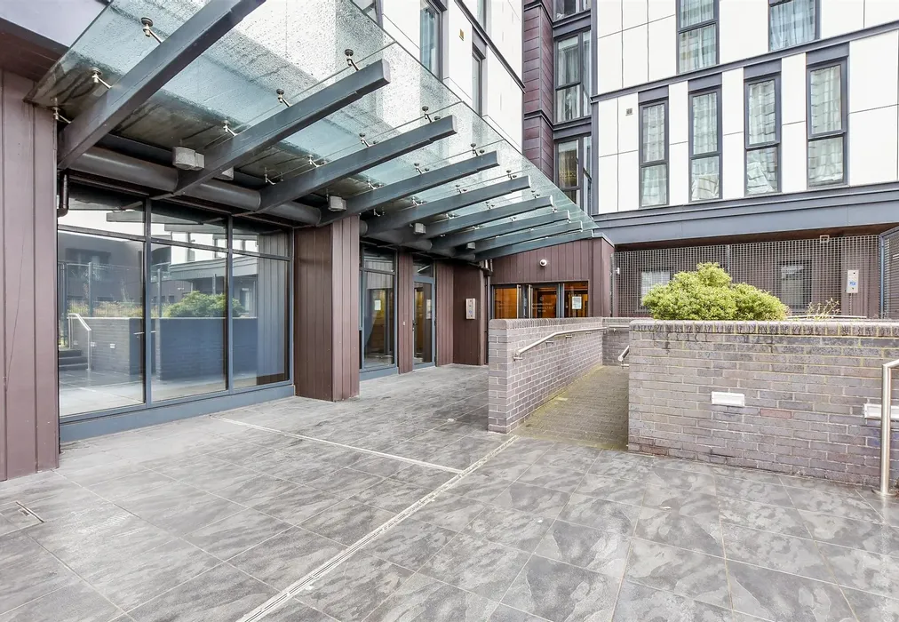 External Feature - Masons Avenue, Croydon, Surrey - Wards of Kent
