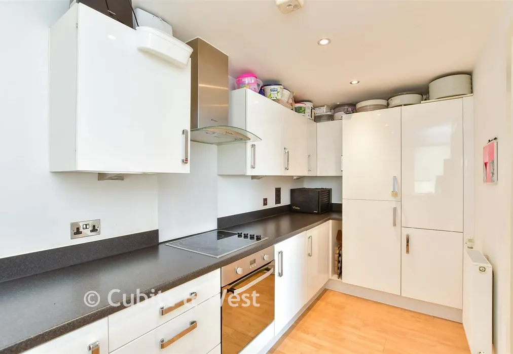 Kitchen - Pankhurst Avenue, Brighton, East Sussex - Wards of Kent