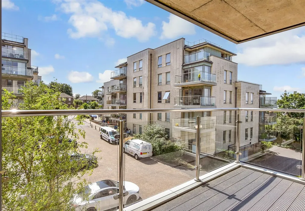 Balcony / Terrace - Pankhurst Avenue, Brighton, East Sussex - Wards of Kent