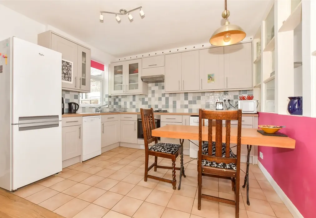 Kitchen/ Diner - College Road, Deal, Kent - Wards of Kent
