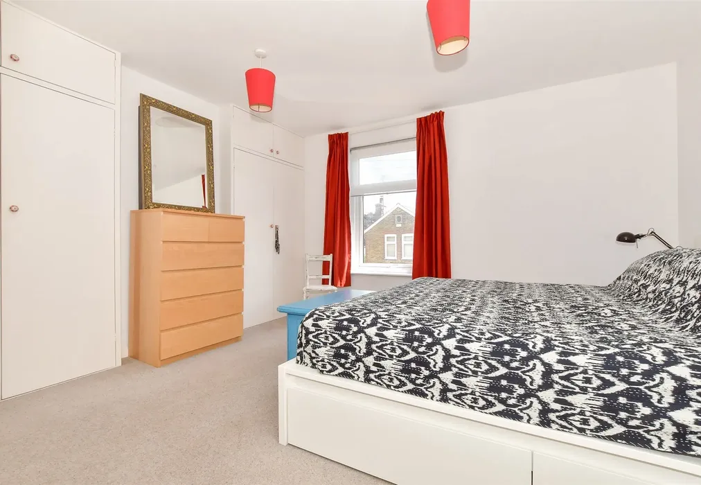 Bedroom 1 - College Road, Deal, Kent - Wards of Kent
