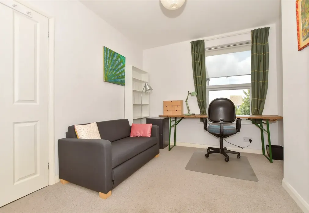 Bedroom 2 - College Road, Deal, Kent - Wards of Kent