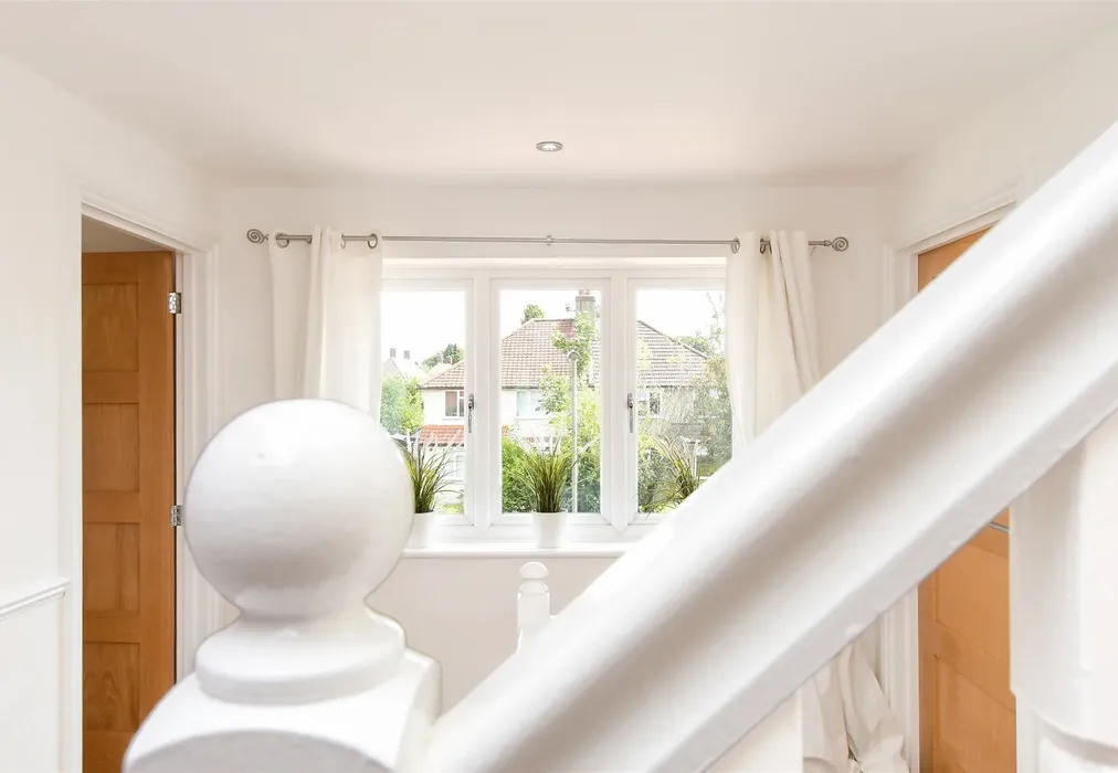Internal Lifestyle Photograph - Spencer Road, Caterham, Surrey - Wards of Kent