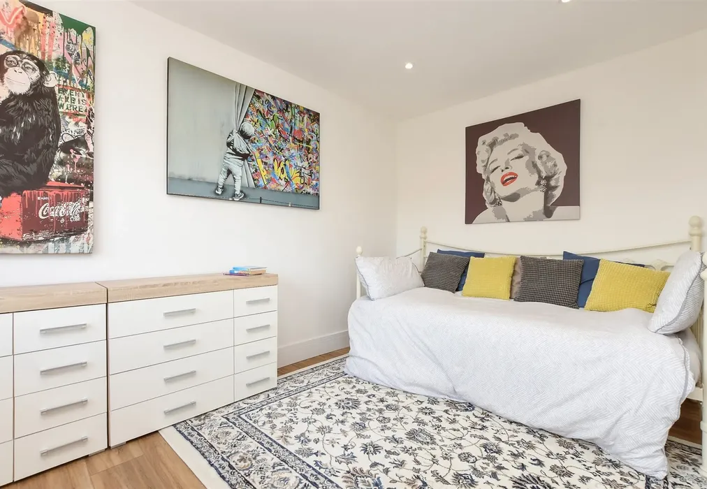 Bedroom 5 - Spencer Road, Caterham, Surrey - Wards of Kent