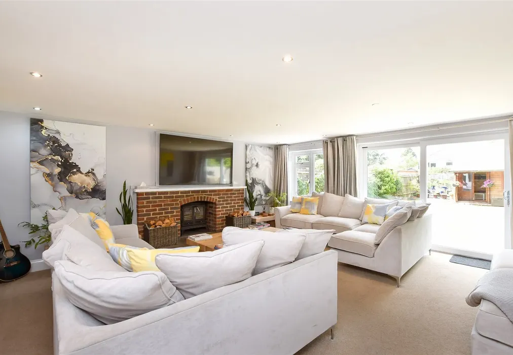 Lounge - Spencer Road, Caterham, Surrey - Wards of Kent