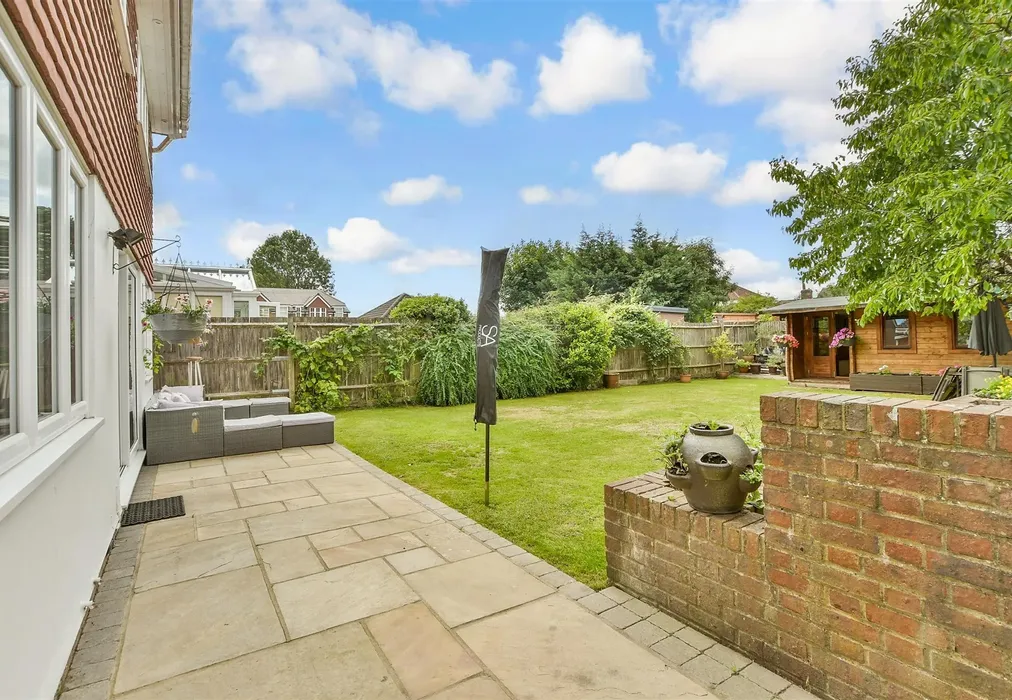 Patio / Decking - Spencer Road, Caterham, Surrey - Wards of Kent