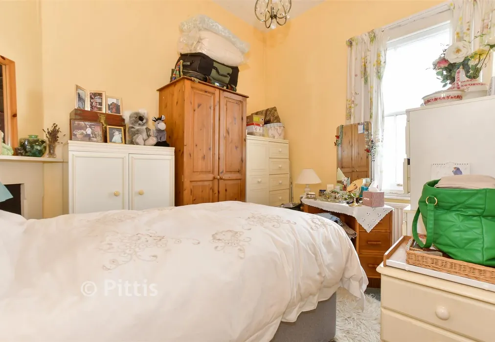 Bedroom - Ashey Road, Ryde, Isle of Wight - Wards of Kent