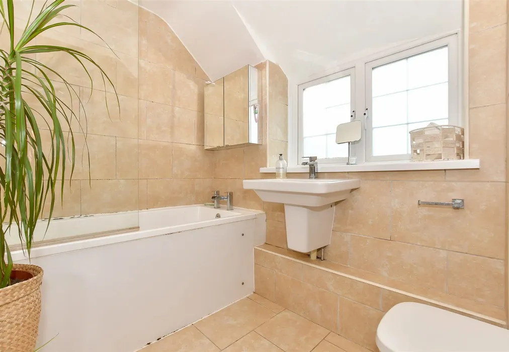 Bathroom - Main Road, Brighstone, Isle of Wight - Wards of Kent