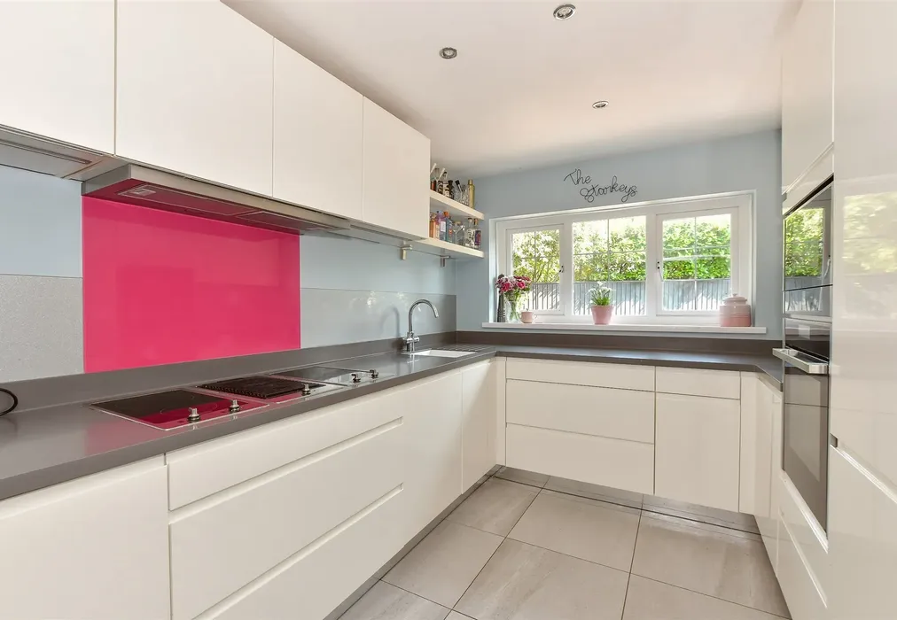 Kitchen - Main Road, Brighstone, Isle of Wight - Wards of Kent