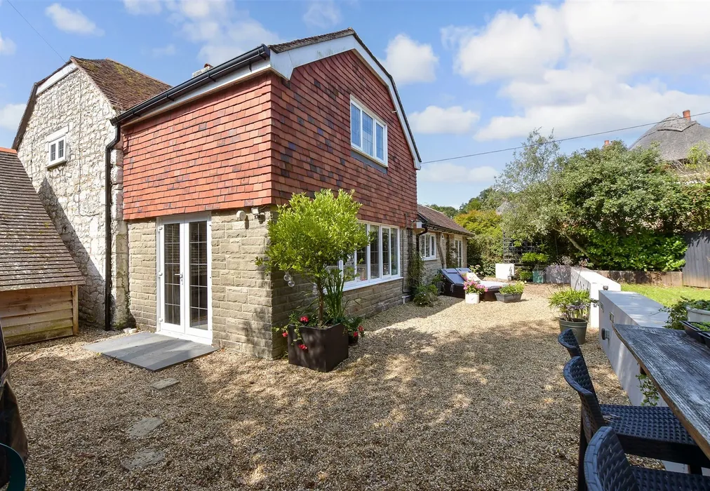 Rear Garden - Main Road, Brighstone, Isle of Wight - Wards of Kent