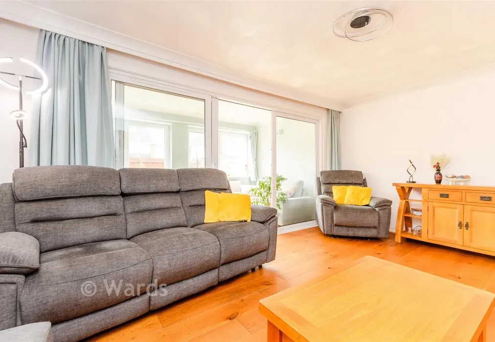 Lounge - Bleakwood Road, Chatham, Kent - Wards of Kent