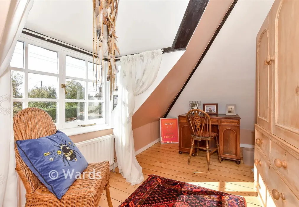 Bedroom 3 - The Drove, Chestfield, Whitstable, Kent - Wards of Kent
