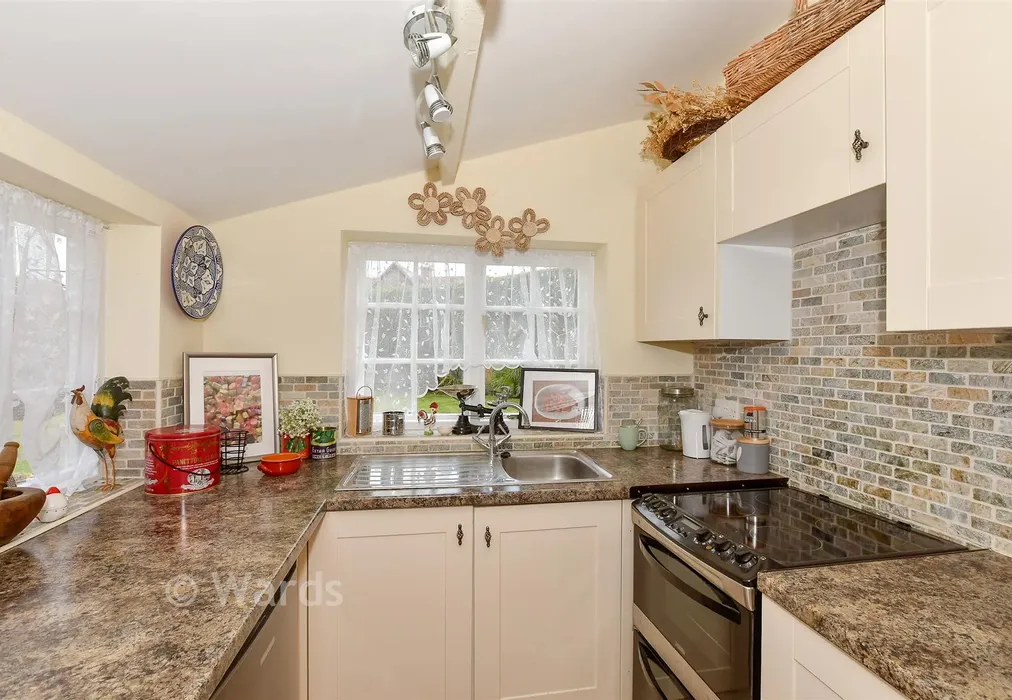 Workshop/Outbuildings - The Drove, Chestfield, Whitstable, Kent - Wards of Kent