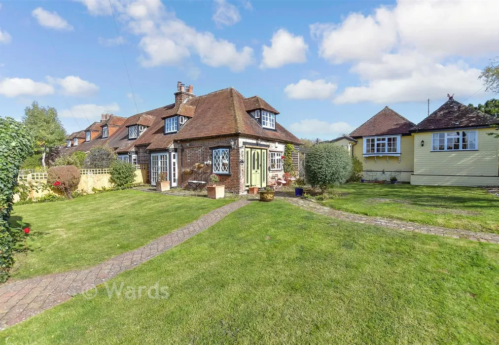 Front Garden - The Drove, Chestfield, Whitstable, Kent - Wards of Kent