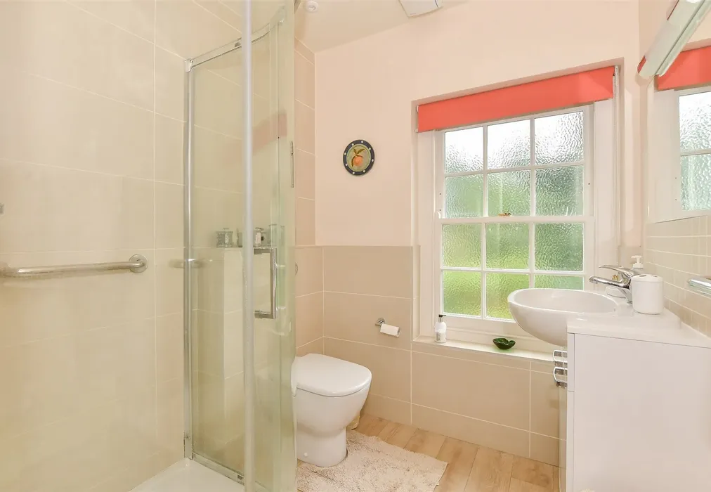 En-Suite Shower Room - Mill Close, Wickhambreaux, Canterbury, Kent - Wards of Kent