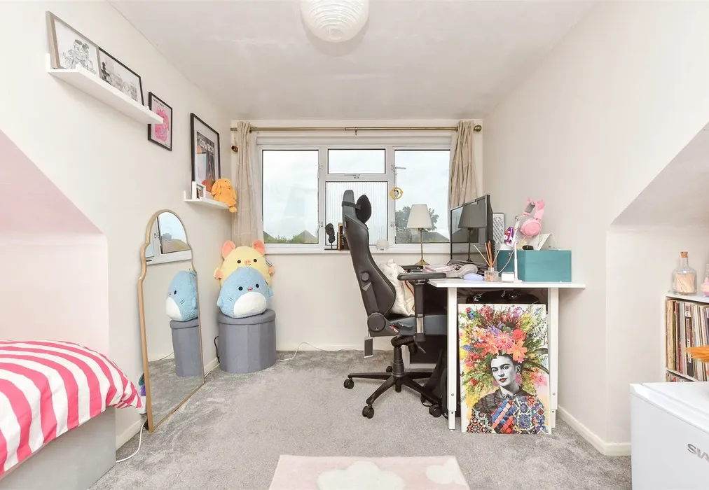 Bedroom 2 - Marrose Avenue, Ramsgate, Kent - Wards of Kent