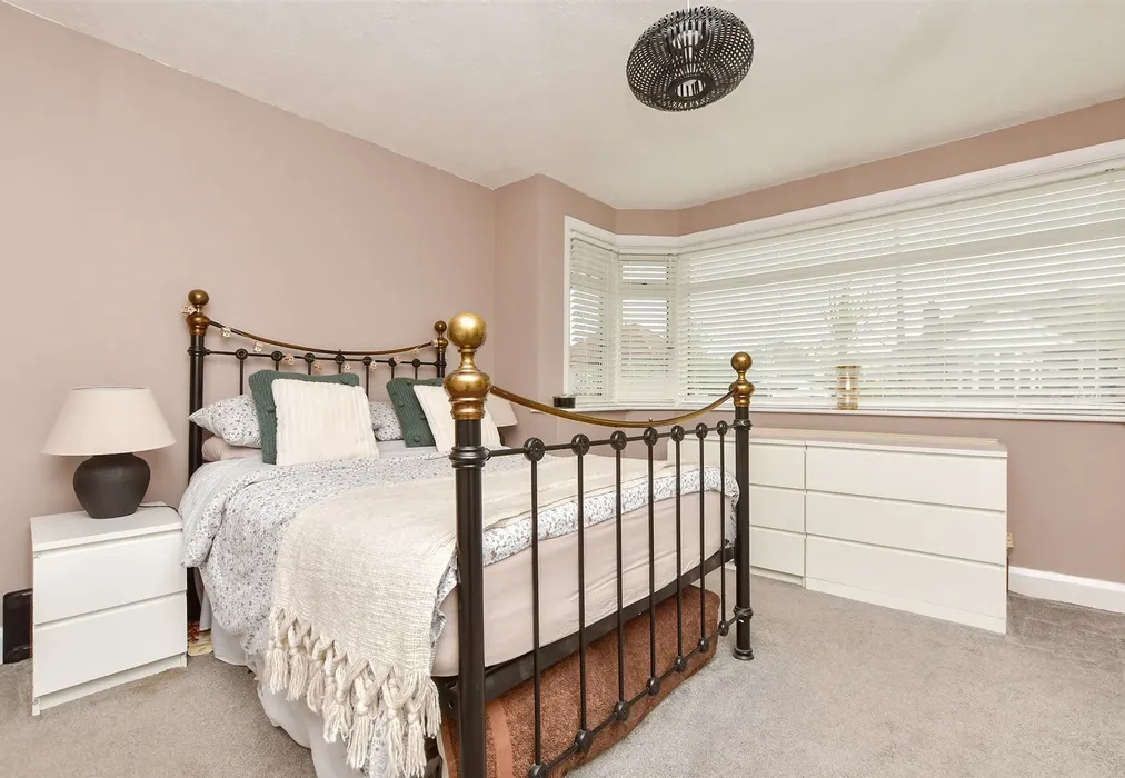 Bedroom 1 - Marrose Avenue, Ramsgate, Kent - Wards of Kent