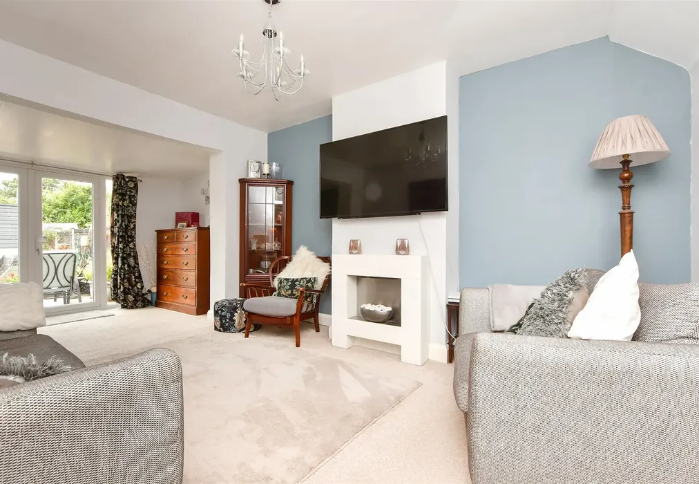 Lounge - Marrose Avenue, Ramsgate, Kent - Wards of Kent