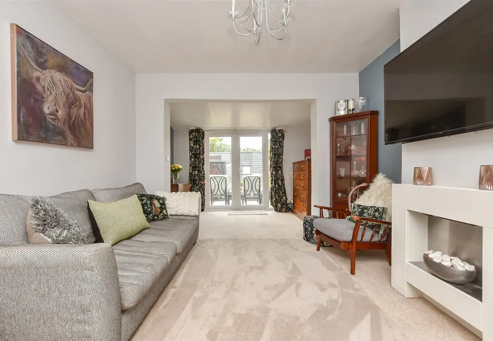 Lounge - Marrose Avenue, Ramsgate, Kent - Wards of Kent