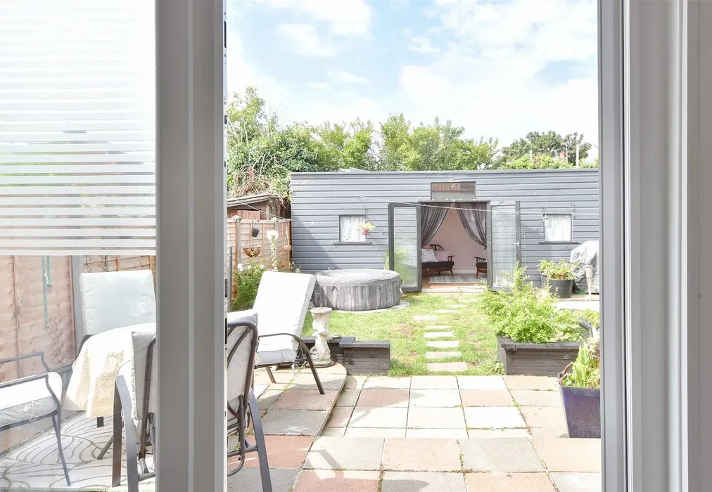 Internal Lifestyle Photograph - Marrose Avenue, Ramsgate, Kent - Wards of Kent