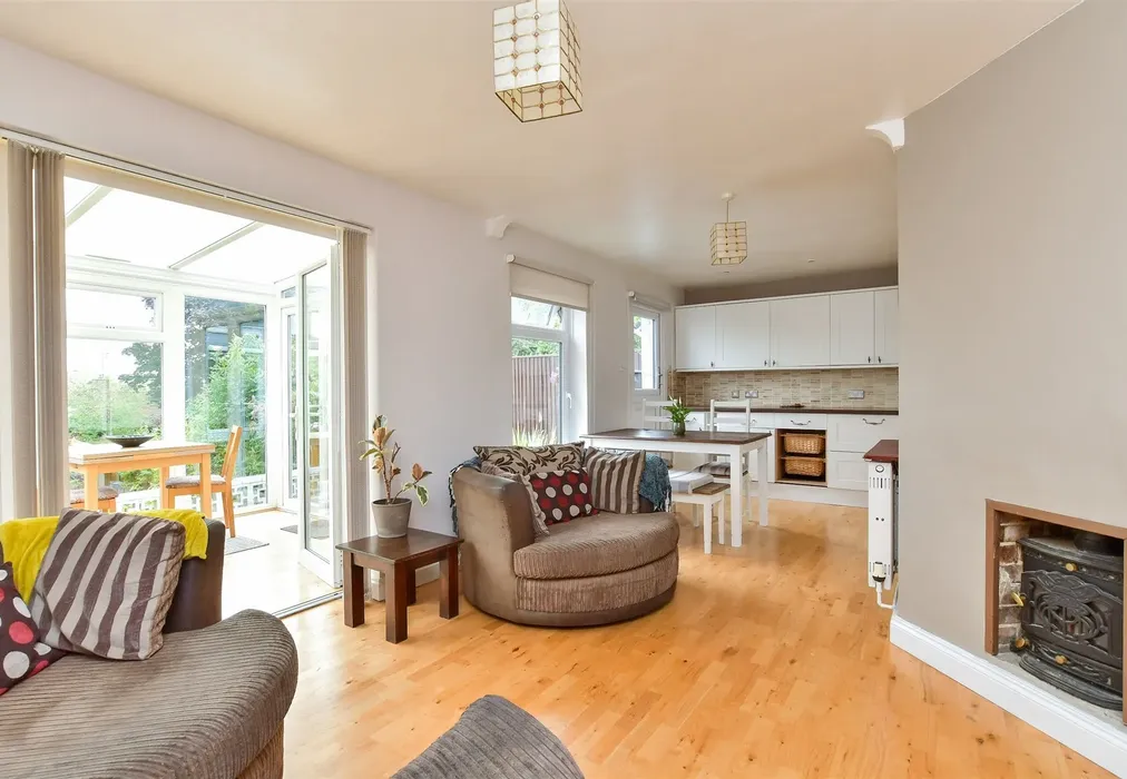 Lounge - Cowley Drive, Woodingdean, Brighton, East Sussex - Wards of Kent
