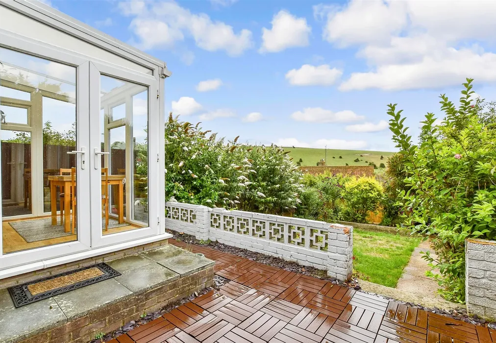 Rear Garden - Cowley Drive, Woodingdean, Brighton, East Sussex - Wards of Kent